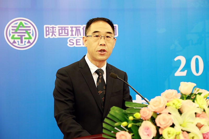 14967065271137162JjP.jpg 絲博會趙總.jpg