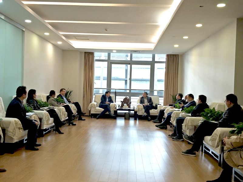 15717036917954211GdL.jpg 20191021通訊稿-顏昊帶隊拜會西安國際港務區(qū)管委會主任孫藝民2.jpg