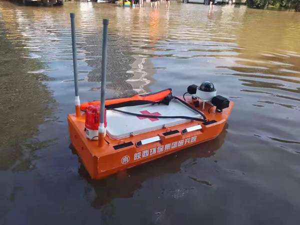 1627351470294091BrVT.jpg 無人救援船工作現(xiàn)場圖_副本.jpg