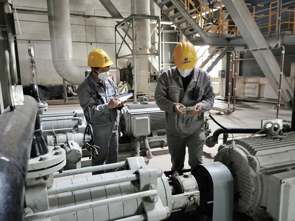 163299321132120718bk.jpg 國(guó)慶長(zhǎng)假 我們?cè)趰彛ǘ副本.jpg