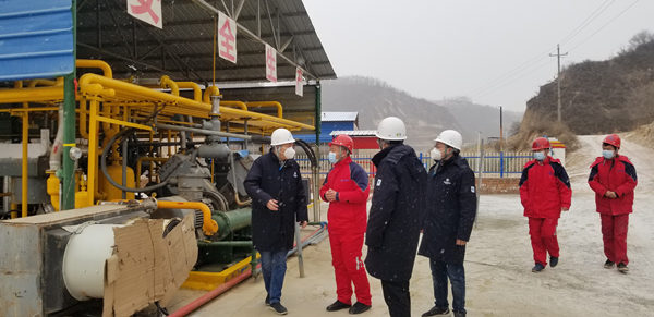 陜西保隆能源科技有限公司凝心聚力抓好疫情防控追趕超越完成目標任務(wù)_副本.jpg