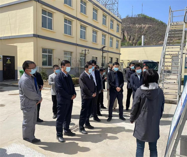 延安市委常委、市政府黨組成員張強到水環(huán)境公司子長污水處理廠調(diào)研.jpg