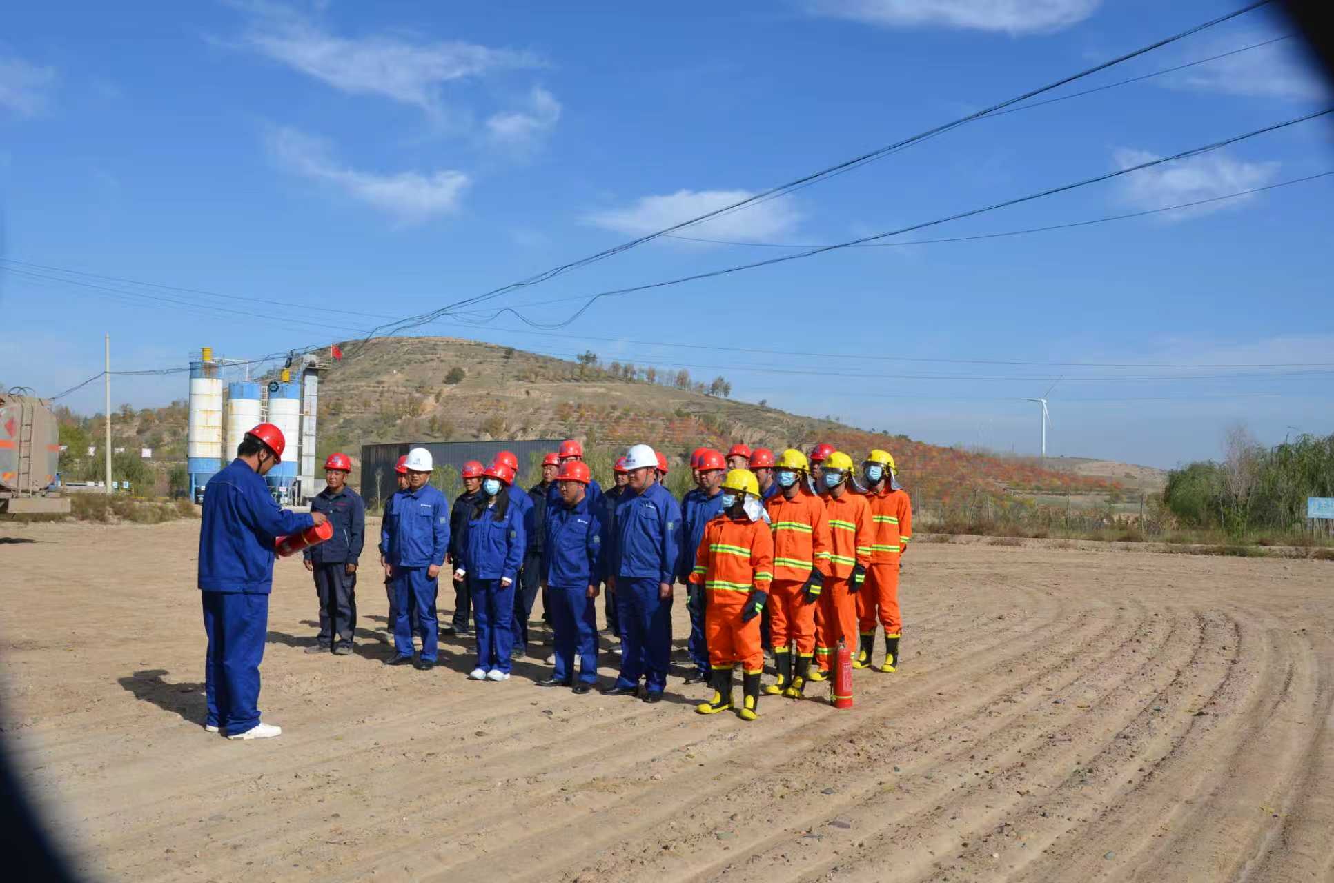 1763089163368539C3c4.jpg 油氣工程公司開展2025年消防宣傳月活動-2.jpg